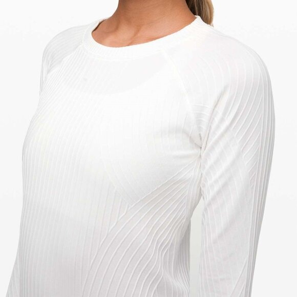 Lululemon Rest Less Pullover *EUC - Picture 4 of 11